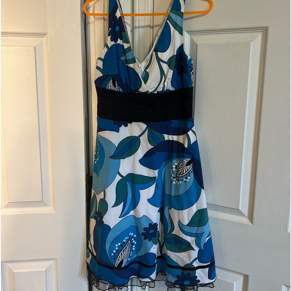 Women’s floral dress sz 7